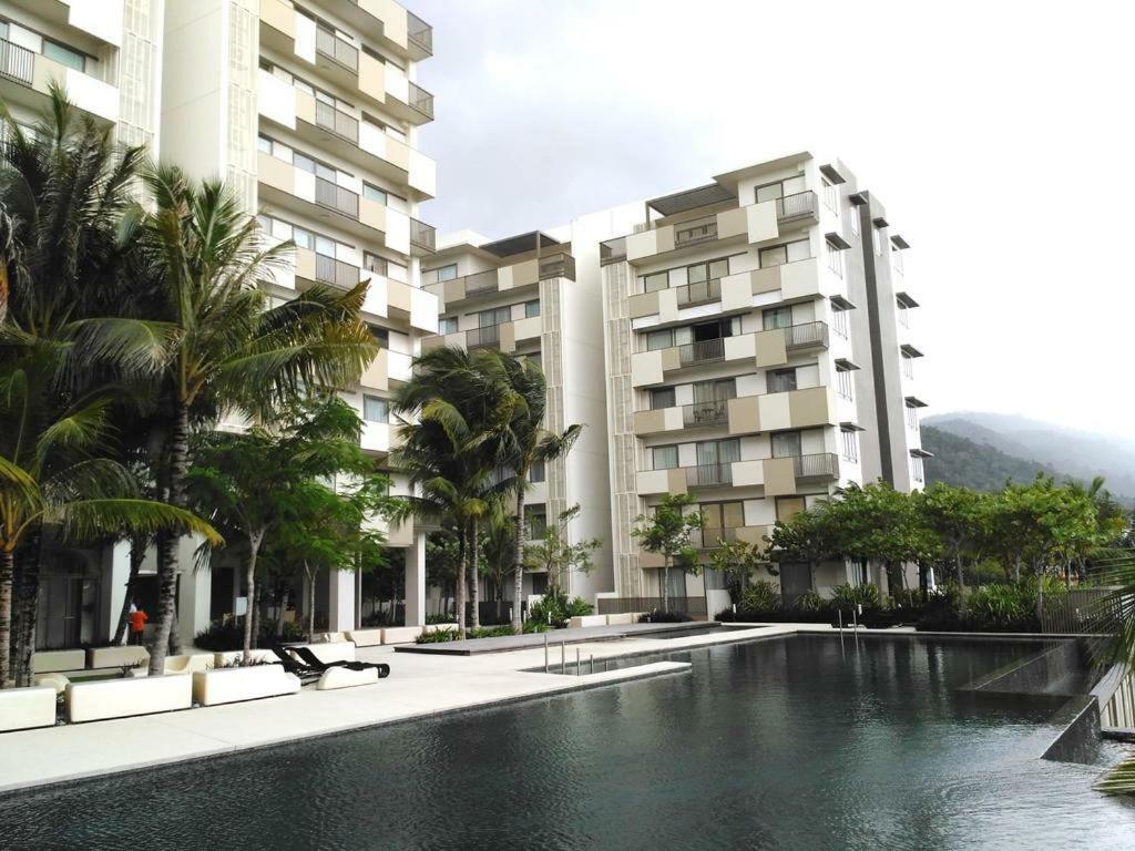 By The Sea Beachfront Penang Batu Feringgi Exterior foto
